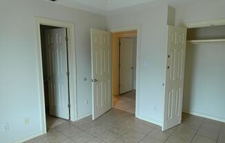 2 beds, 2 baths, $850, Unit #8