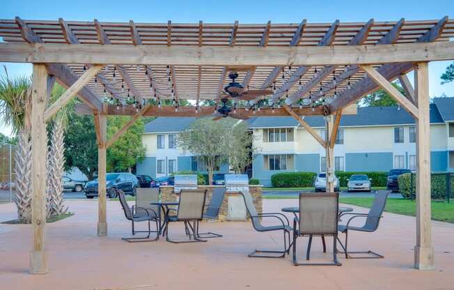 BBQ Area with Pergola at River Crossing Apartments, Georgia