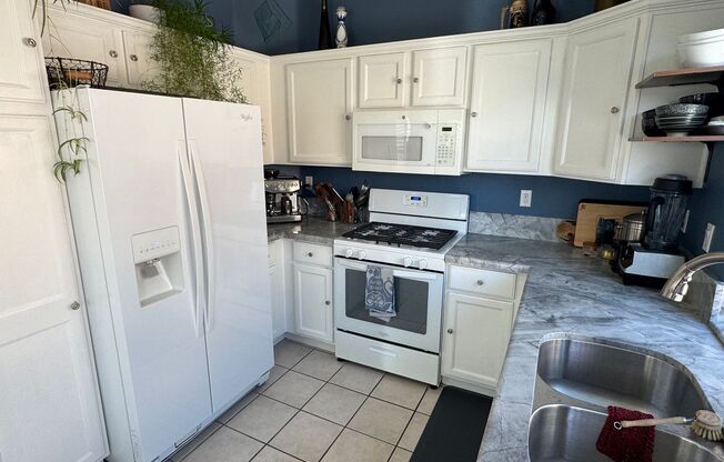 Modern Comfort in a Prime Location !