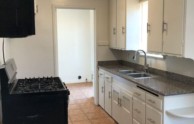 1 bed, 1 bath, 550 sqft, $1,845, Unit 7036B