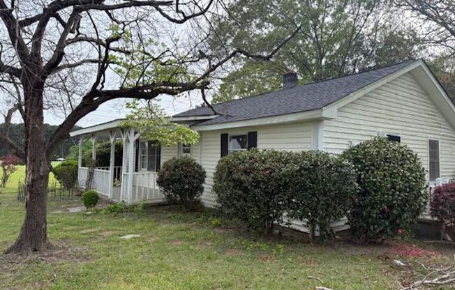 2205 Stewart Street - Bev Roberts Rentals & Property Management