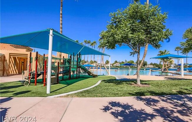 3 beds, 2 baths, $1,495, Unit # 2097