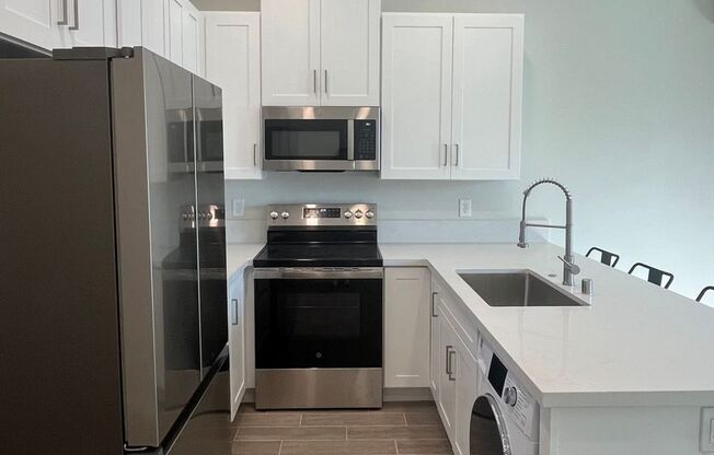 1 bed, 1 bath, 510 sqft, $2,595, Unit 1103-B