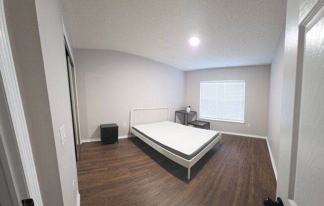 1409 TIMBERBEND CIR