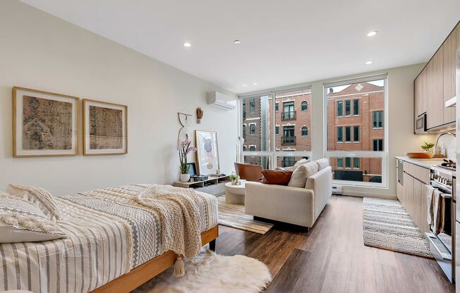 Studio, 1 bath, 460 sqft, $1,949, Unit 403