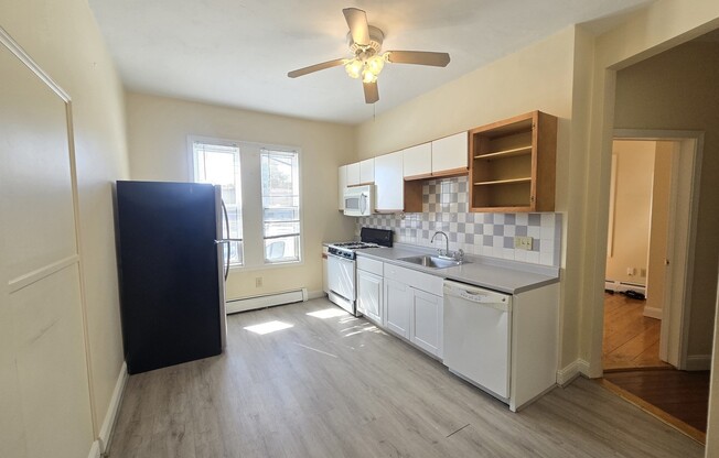 13 BISMARCK ST