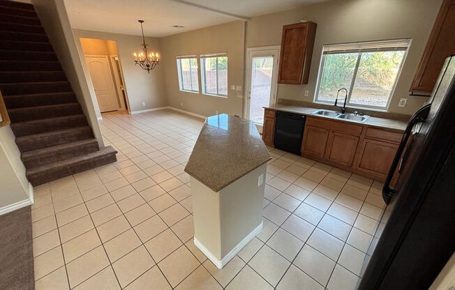 Spacious 4BED/3BATH Home Located in North Las Vegas