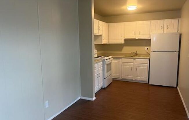 1 bed, 1 bath, 575 sqft, $899, Unit Unit 52