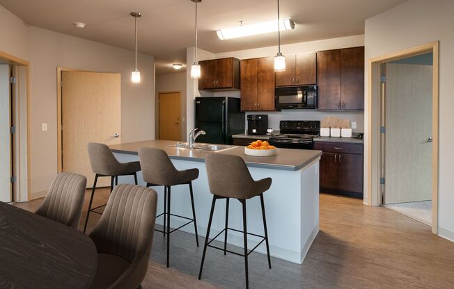 2 beds, 2 baths, 1,061 sqft, $1,505, Unit 902-314