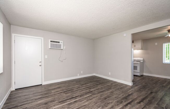 1 bed, 1 bath, 519 sqft, $1,250, Unit 37-C