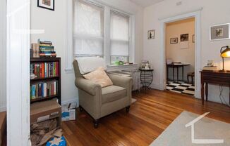 2 beds, 1 bath, $2,900, Unit 7B