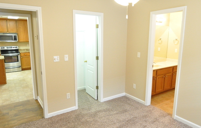 3 beds, 2 baths, $1,350