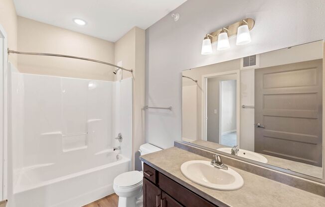 Studio, 1 bath, 639 sqft, $975, Unit 305