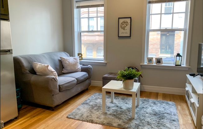 33 ANDERSON ST