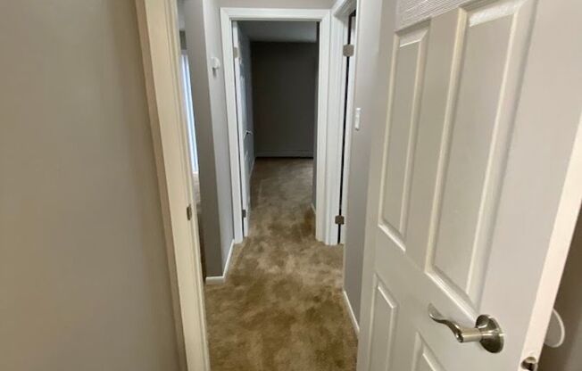 2 beds, 1 bath, 984 sqft, $1,695, Unit 155 118