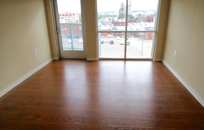 1 bed, 1 bath, 498 sqft, $1,375, Unit APT 311