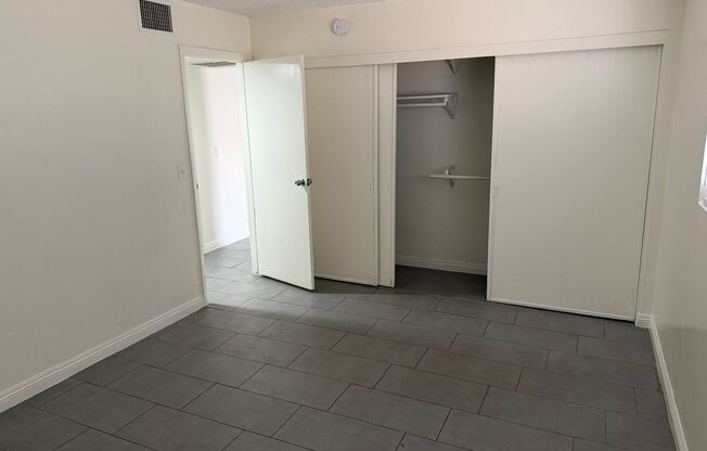 2 Bedroom 1 Bath In Central Las Vegas