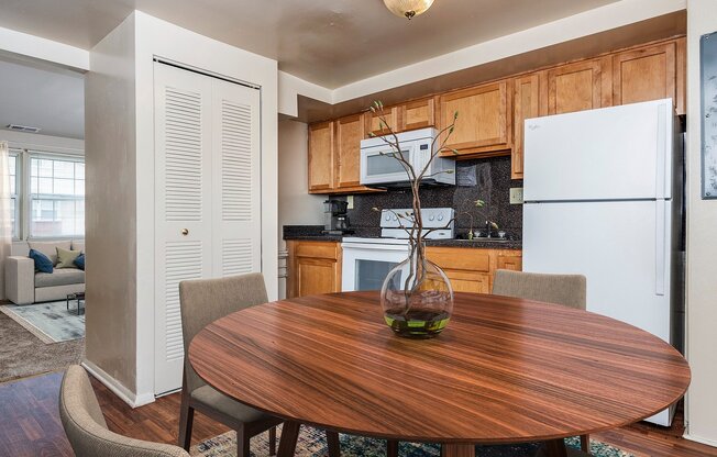 Verona at Middle River