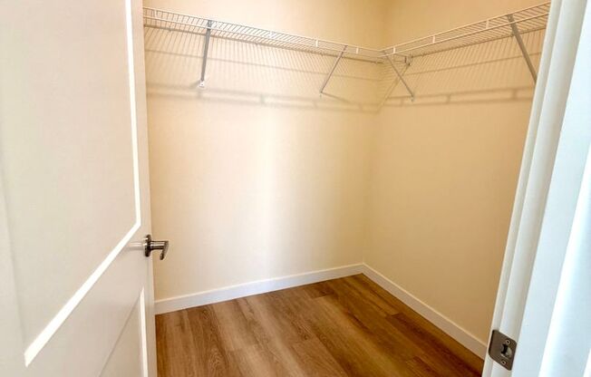 1 bed, 1 bath, 800 sqft, $1,600, Unit C306