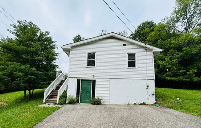 3 Bedroom, 1 Bath House