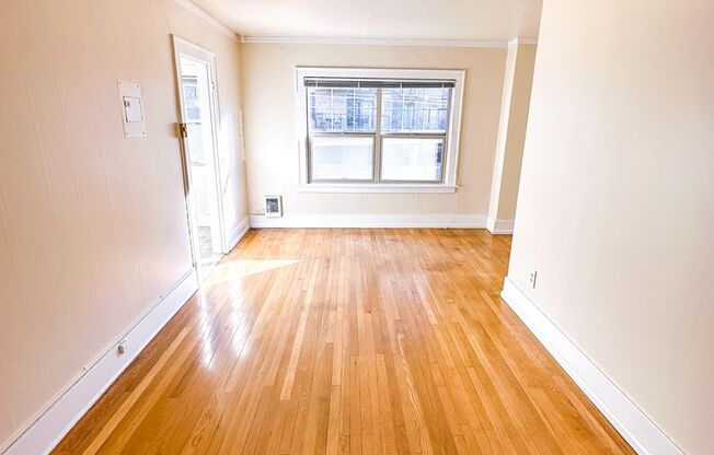 1 bed, 1 bath, 550 sqft, $1,450, Unit 305
