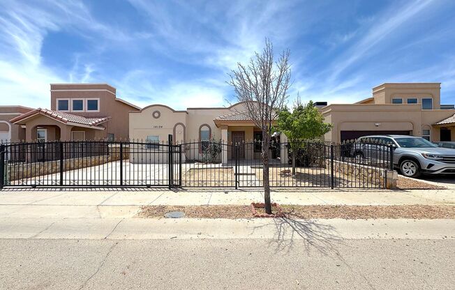 East El Paso 4 bed Refrig A/C plus Office!