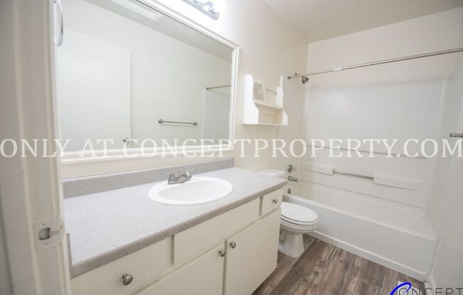 3 beds, 2 baths, 1,550 sqft, $1,750, Unit 4050