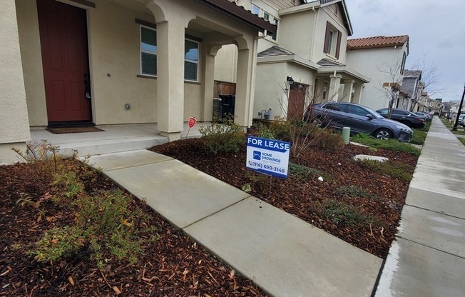 2445 BUZZ ALDRIN WAY