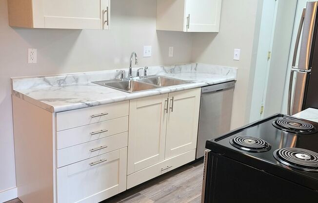 1 bed, 1 bath, 720 sqft, $1,345, Unit 214