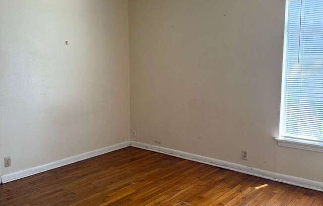 419 ROSEMONT