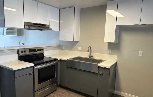 2 beds, 1.5 baths, 866 sqft, $2,825, Unit 810V3