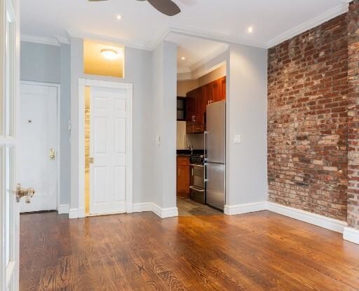 2 beds, 1 bath, $4,995, Unit B