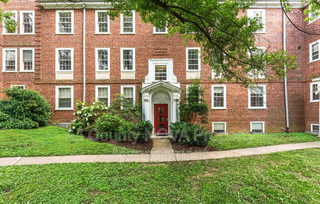 3610 39 ST NW
