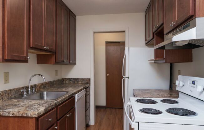 2 beds, 1 bath, 900 sqft, $1,349, Unit 104