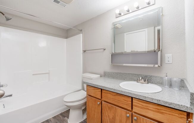 1 bed, 1 bath, 657 sqft, $1,220