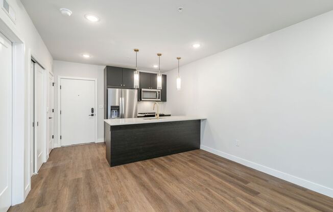 1 bed, 1 bath, 650 sqft, $1,775, Unit 405