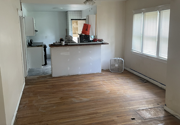 37 XX SHREVE AVE