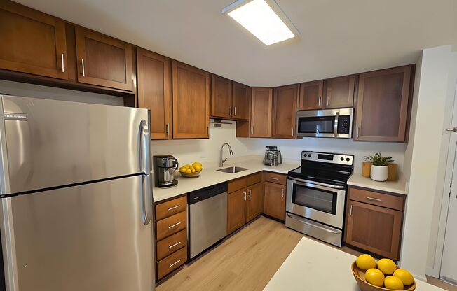 2 beds, 1 bath, 950 sqft, $1,799, Unit 109