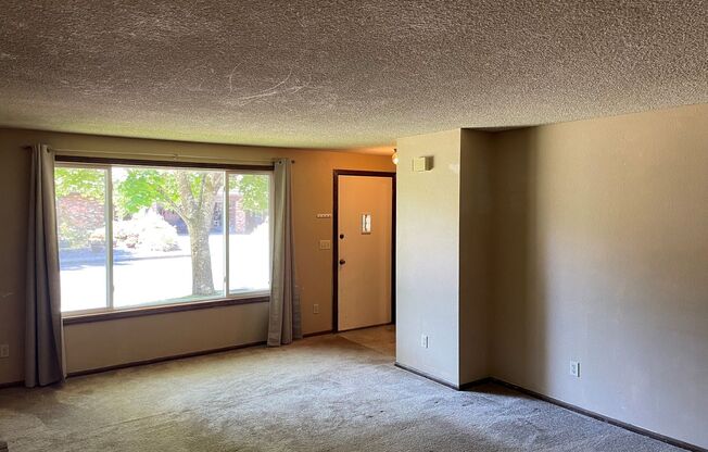 4 Bedroom Home Near OSU with Private Backyard