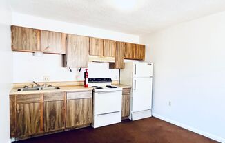 1 bed, 1 bath, 600 sqft, $650, Unit Unit 2