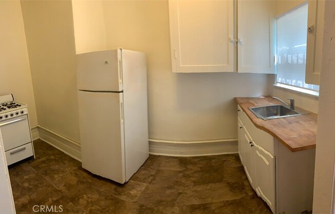 Studio, 1 bath, 390 sqft, $1,420