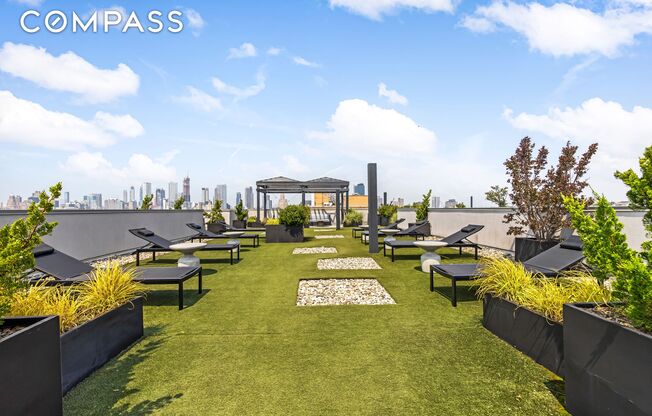 1 bed, 1 bath, $4,277, Unit 5F