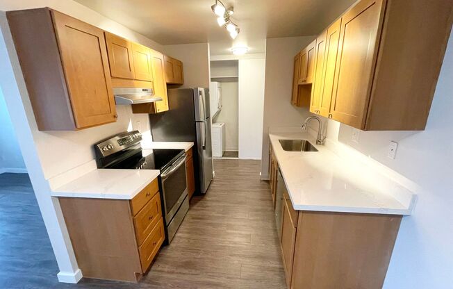 1 bed, 1 bath, 800 sqft, $1,995, Unit 3520 - 102