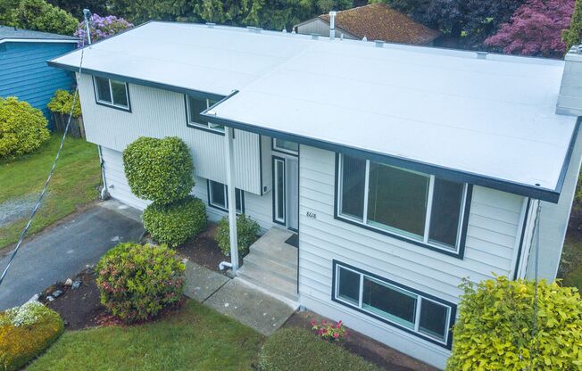 4bed/3bath home in Finn Hill