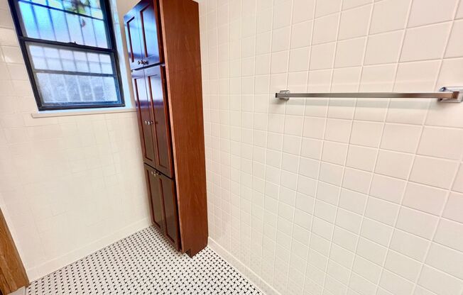 Studio, 1 bath, 375 sqft, $1,475, Unit 644-107