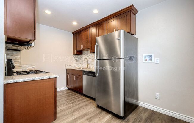 2727 1/2 G ST