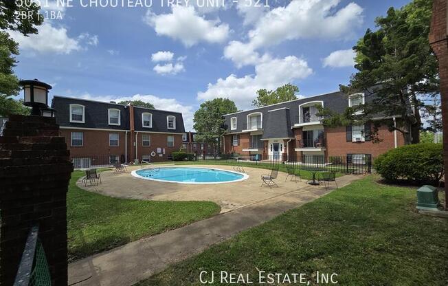 5031 NE CHOUTEAU TRFY