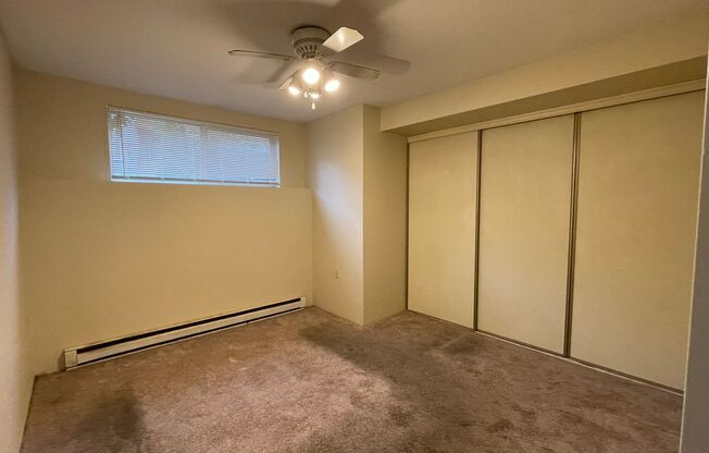 9925 Everett (Wildwood)