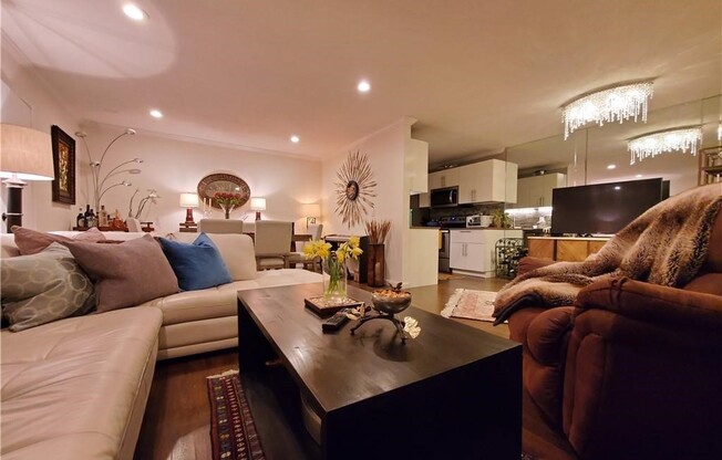 322 MIRALESTE DR