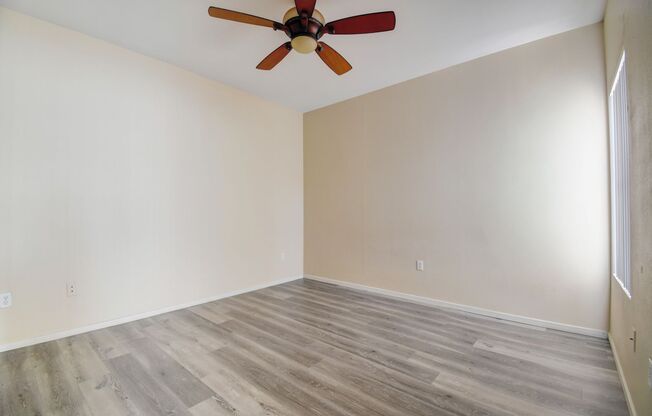 3 beds, 2 baths, $1,895, Unit # 1077